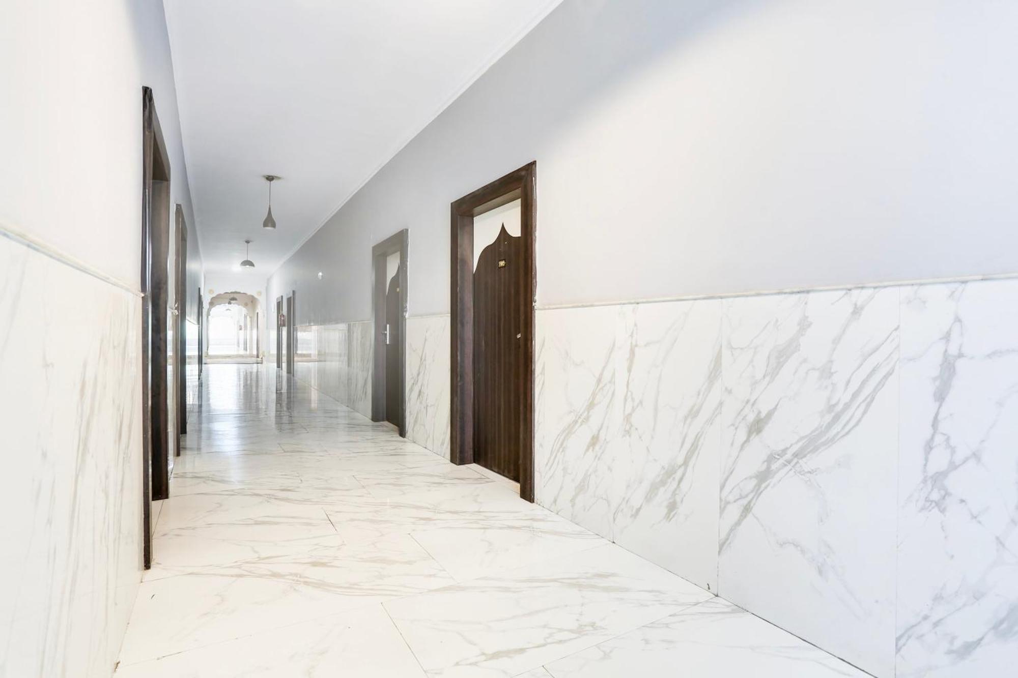 Hotel Super Collection O Bhiwadi Exterior foto