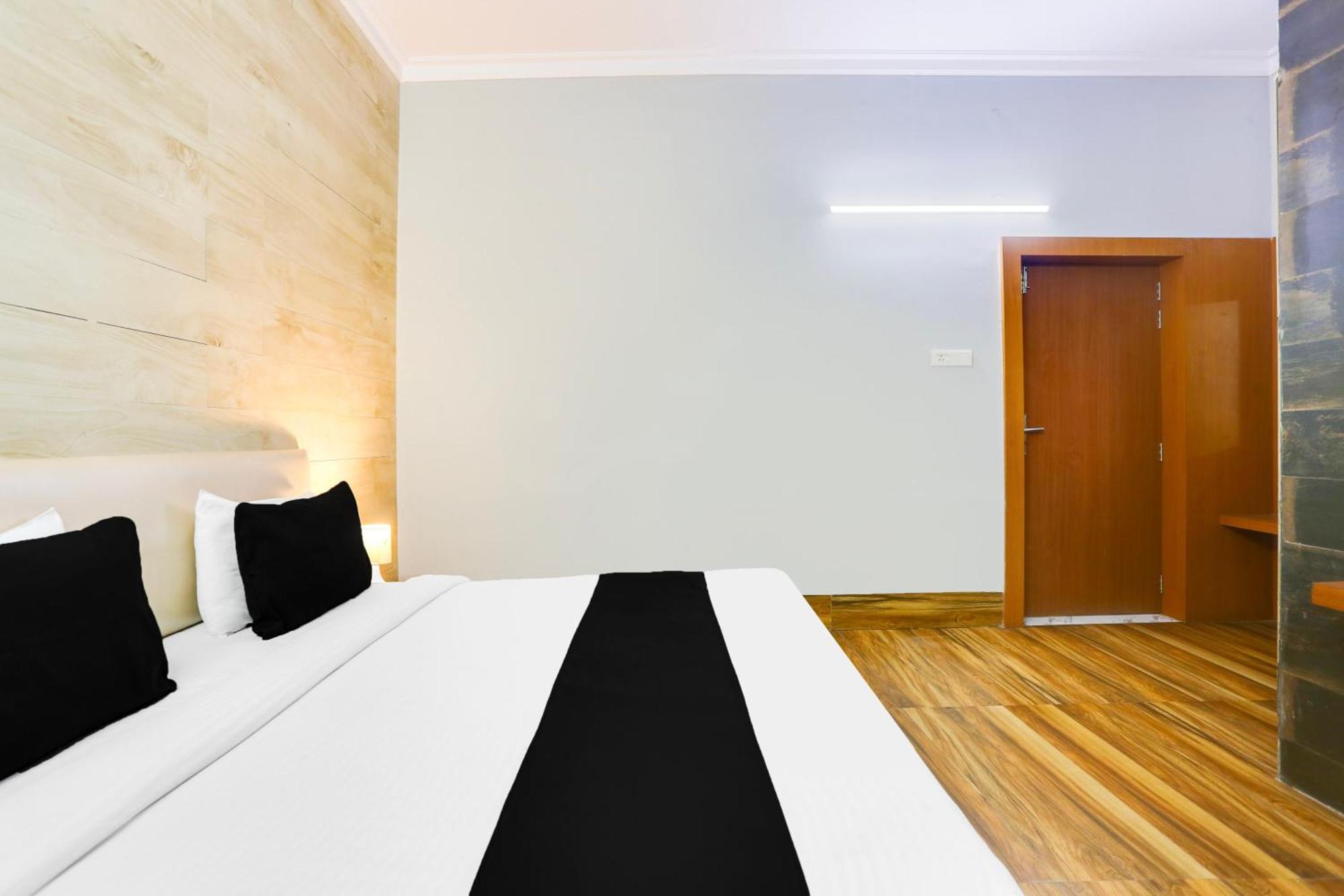 Hotel Super Collection O Bhiwadi Exterior foto