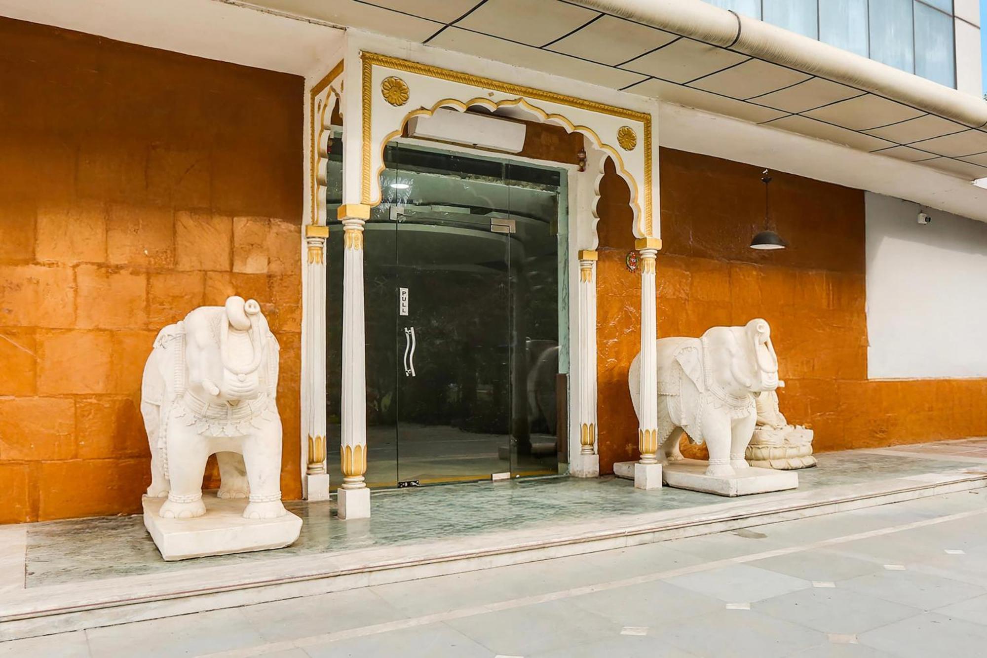 Hotel Super Collection O Bhiwadi Exterior foto